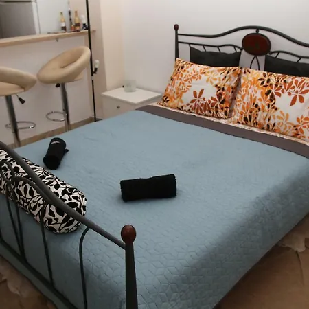Nice In The Center Of Athens! Apartment *